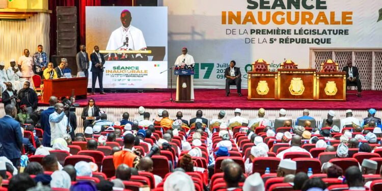 Guinée : l’opposition se recompose entre exil, prison et participation